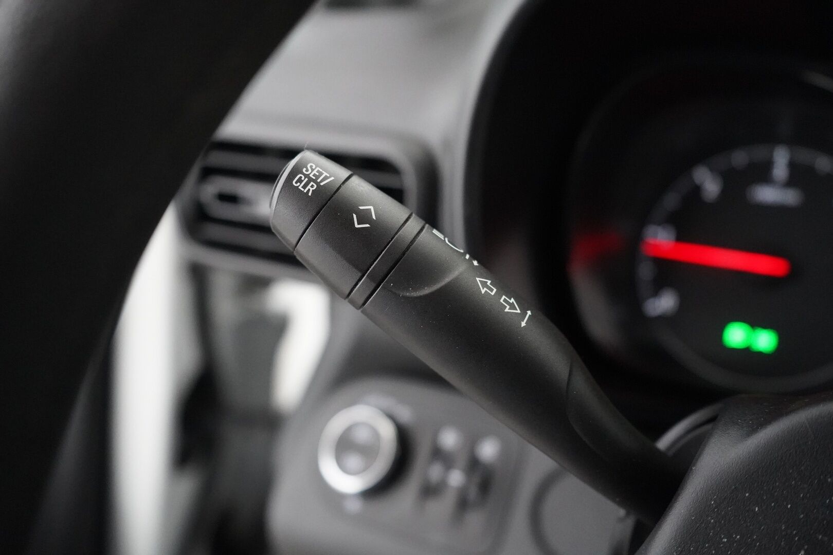 Opel Combo 2019 Cargo XL Enjoy 1,5 Diesel Turbo S/S 75 kW MT5 *Webasto / Vakkari / Koukku / Kamera / Tutkat / Läm.tuulilasi* - Säntillinen huoltokirja / Kahdet renkaat vanteineen / Siisti / Seuraava katsastus 24.5.2027