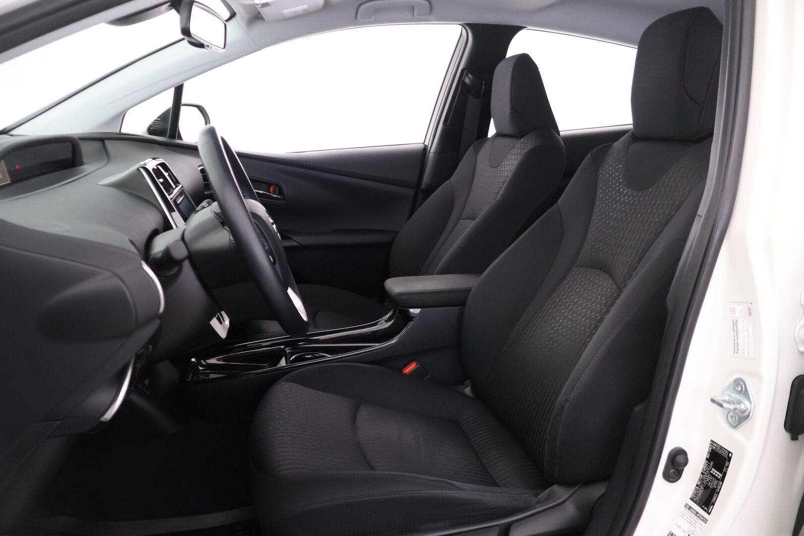 Toyota Prius 2018 Business - Adapt.vakkari | JBL | Lohko+sisäp | HUD | P.kamera | Navigointi | Juuri huollettu!