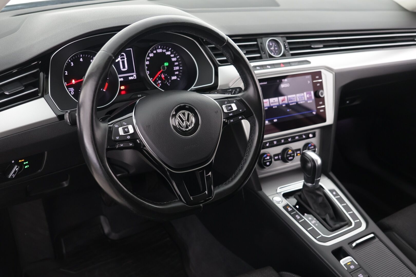 Volkswagen Passat 2019 Variant Comfortline 1,5 TSI EVO 110 kW (150 hv) DSG-automaatti - | Adaptiivinen vakionopeudensäädin | Lohkolämmitin sispistokkeella | 3-alue ilmastointi | Sähkökontti | Carplay
