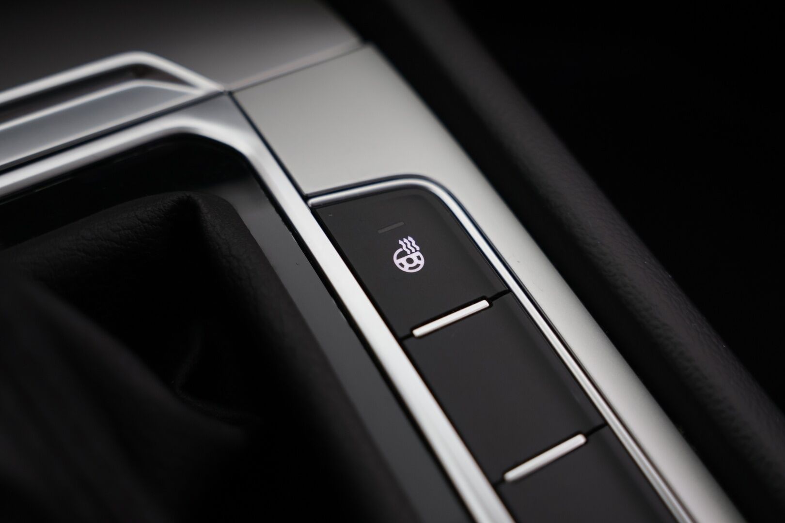 Volkswagen Passat 2019 Variant Comfortline 1,5 TSI EVO 110 kW (150 hv) DSG-automaatti - | Adaptiivinen vakionopeudensäädin | Lohkolämmitin sispistokkeella | 3-alue ilmastointi | Sähkökontti | Carplay