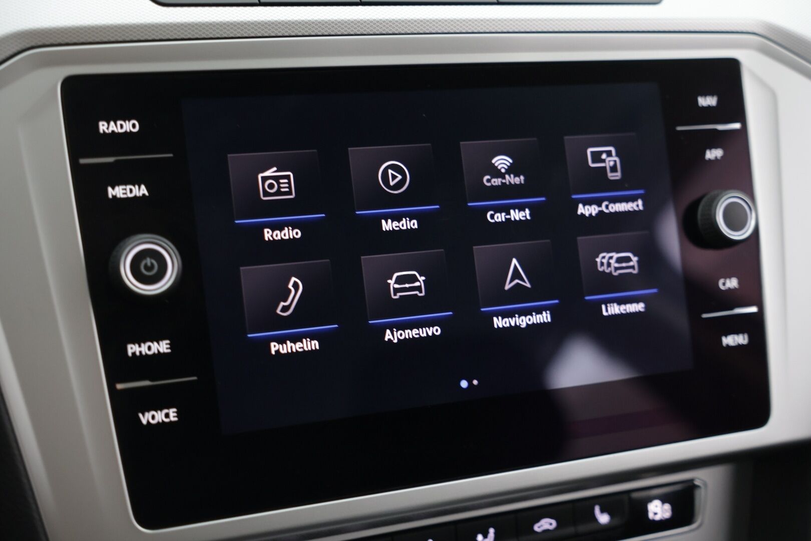 Volkswagen Passat 2019 Variant Comfortline 1,5 TSI EVO 110 kW (150 hv) DSG-automaatti - | Adaptiivinen vakionopeudensäädin | Lohkolämmitin sispistokkeella | 3-alue ilmastointi | Sähkökontti | Carplay