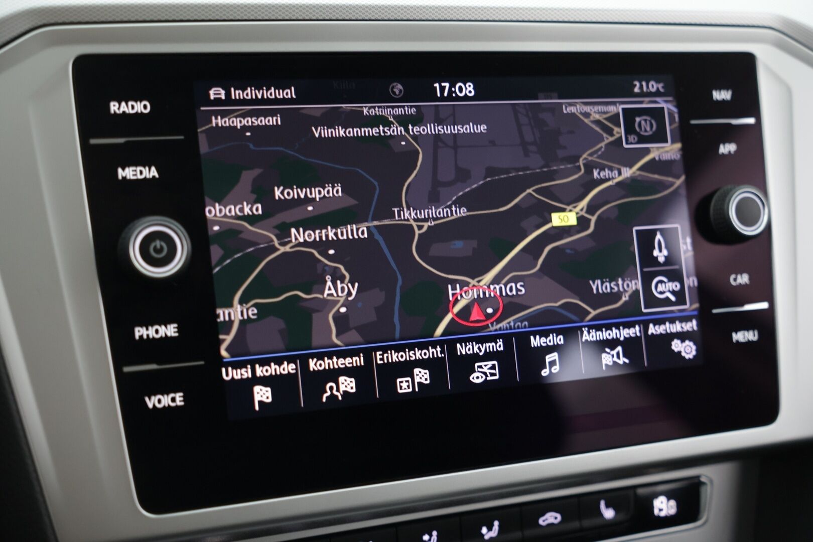Volkswagen Passat 2019 Variant Comfortline 1,5 TSI EVO 110 kW (150 hv) DSG-automaatti - | Adaptiivinen vakionopeudensäädin | Lohkolämmitin sispistokkeella | 3-alue ilmastointi | Sähkökontti | Carplay