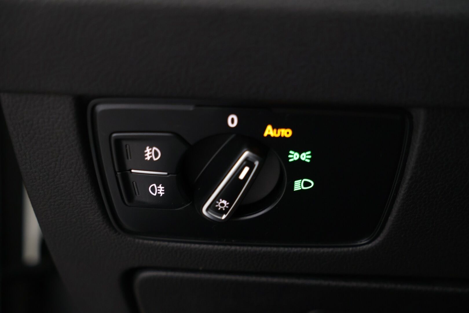 Volkswagen Passat 2019 Variant Comfortline 1,5 TSI EVO 110 kW (150 hv) DSG-automaatti - | Adaptiivinen vakionopeudensäädin | Lohkolämmitin sispistokkeella | 3-alue ilmastointi | Sähkökontti | Carplay