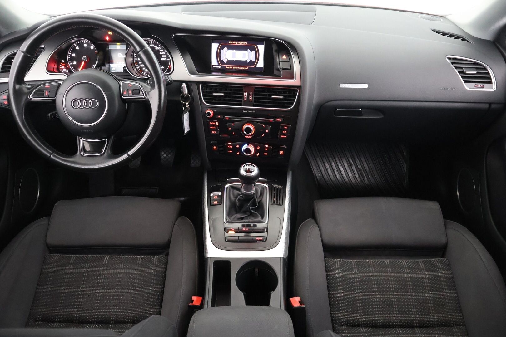 Audi A5 2012 Sportback 1,8 TFSI 125 kW - | Vakkari | Bang & Olufsen | Lohko+sisäp. | Koukku | Sport-penkit | Bi-Xenon | Jakoketju tehty! |
