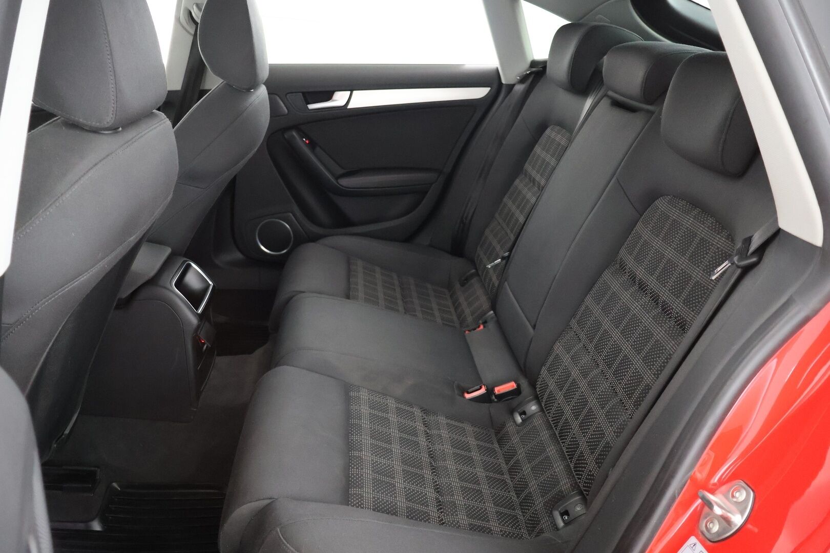 Audi A5 2012 Sportback 1,8 TFSI 125 kW - | Vakkari | Bang & Olufsen | Lohko+sisäp. | Koukku | Sport-penkit | Bi-Xenon | Jakoketju tehty! |