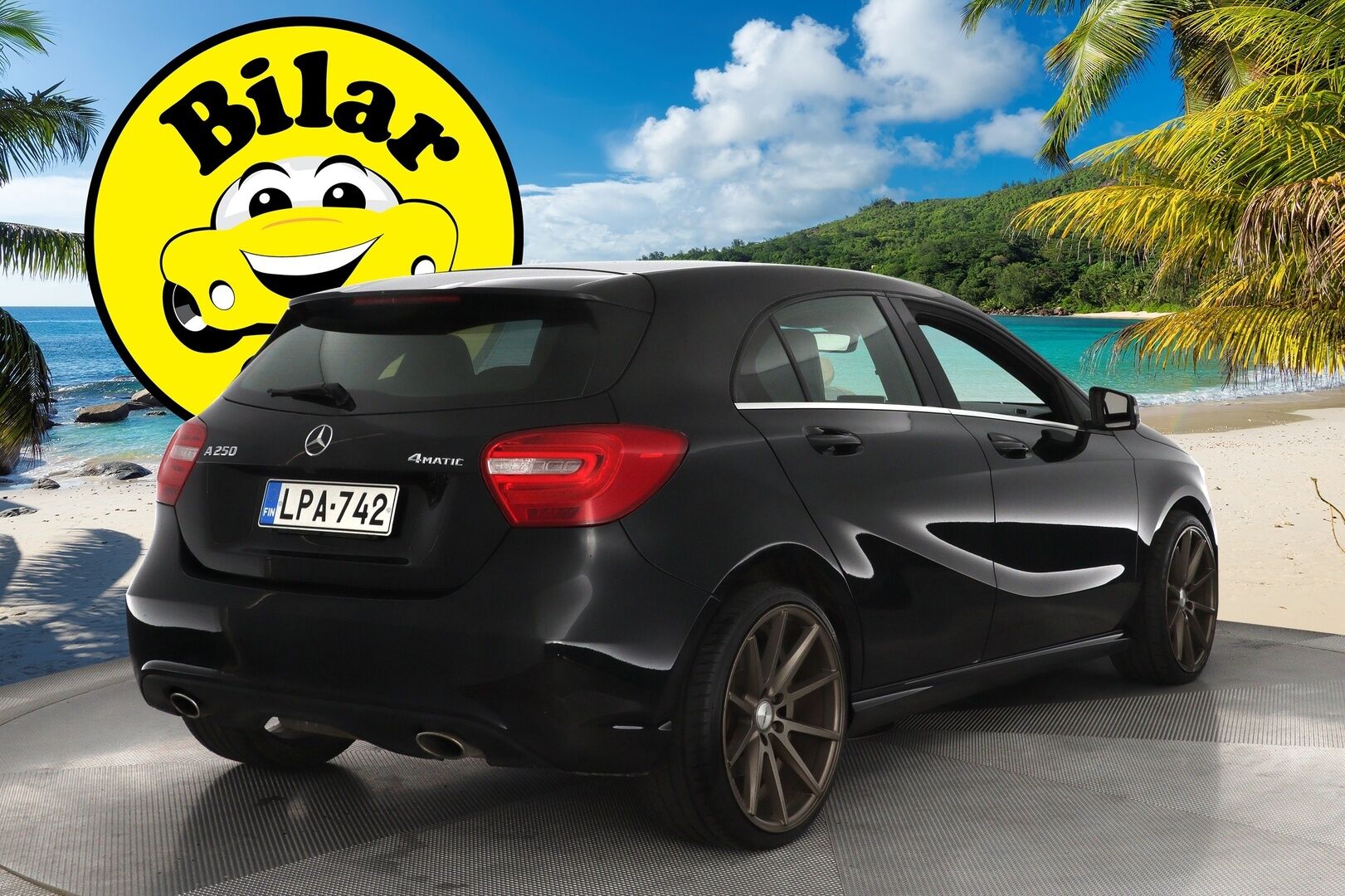 Mercedes-Benz A 2014 250 4Matic A Premium Business * KATSO MIHIN HINTAAN NELIVETO / Lohko / Vakkari / Peruutuskamera / Sportpenkit / 2 Renkaat*