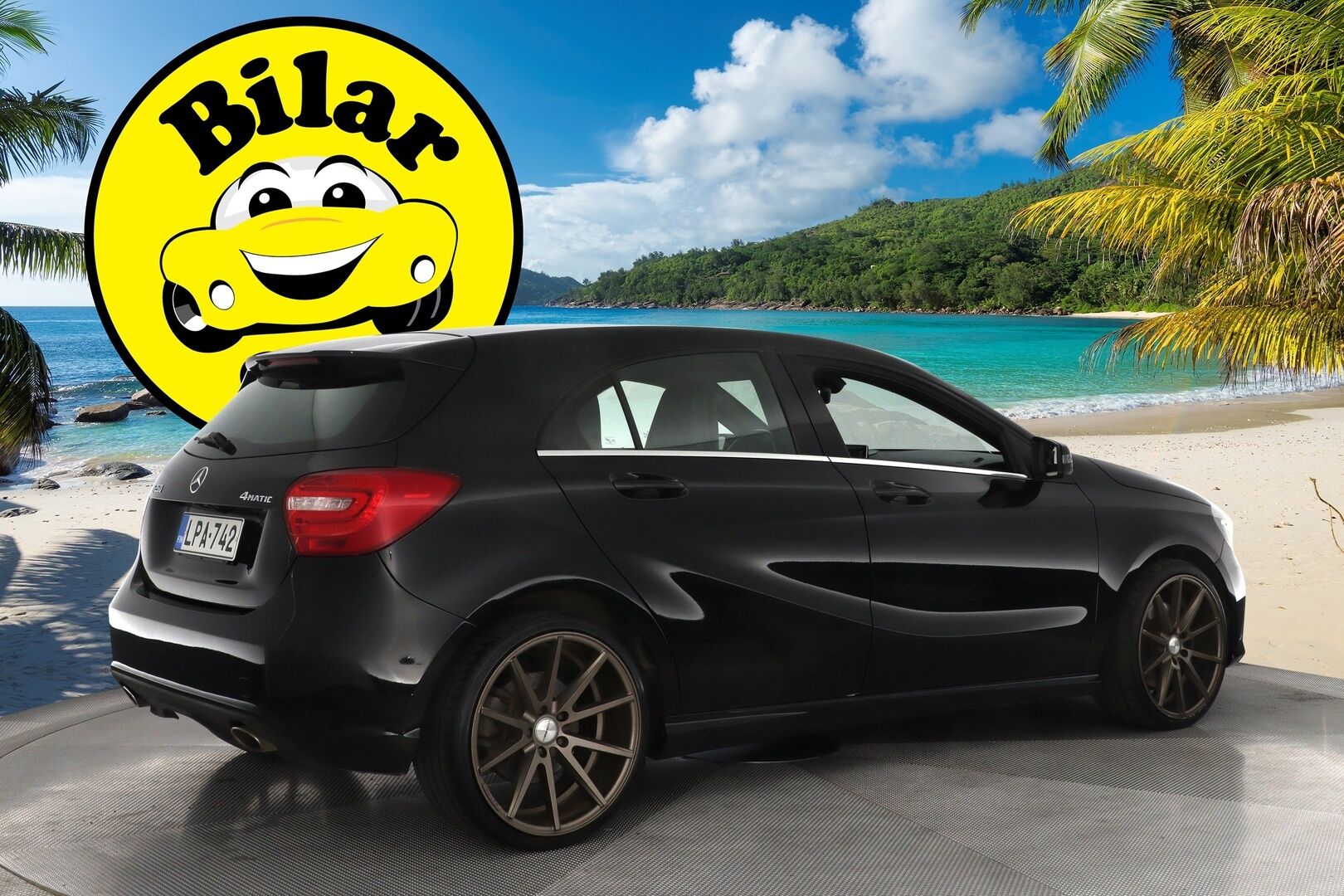 Mercedes-Benz A 2014 250 4Matic A Premium Business * KATSO MIHIN HINTAAN NELIVETO / Lohko / Vakkari / Peruutuskamera / Sportpenkit / 2 Renkaat*
