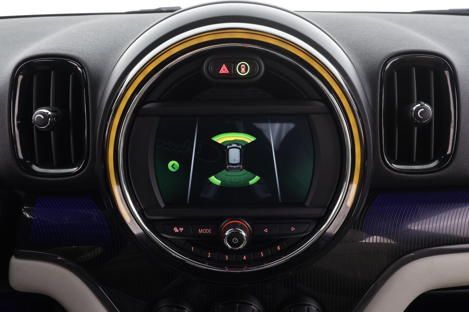 Mini Countryman 2019 Cooper S ALL4 A * Vakkari / P.tutkat / LED / Navi / Sporttipenkit / Vaaleat nahat / Comfort Access * - Kahdet renkaat aluvanteilla / Merkkihuollettu - Osta nyt, maksa vasta ensi vuonna