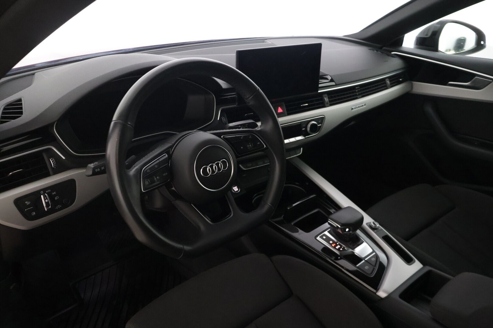 Audi A5 2020 Sportback Business S line 40 TDI quattro S tronic - | Webasto | Matrix Led | P.kamera | S-Line | Koukku | Sporttipenkit | Jakohihna 06 / 26|