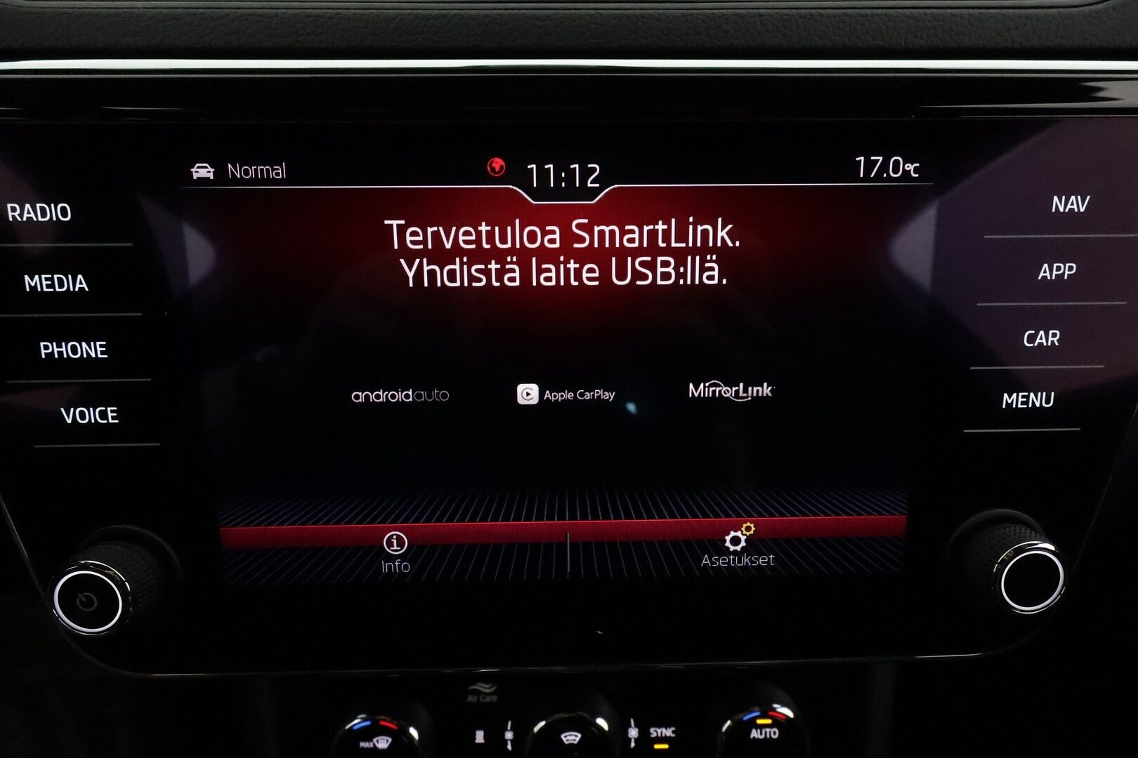 Skoda Superb 2020 1,5 TSI ACT SportLine Edition DSG **Webasto / Koukku / Adapt.Vakkari / Matrix-LED / P.Kamera / Muistipenkki / Canton** - Suomi-auto / Kahdet Renkaat