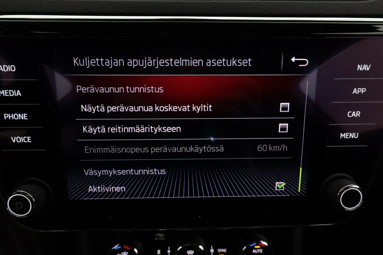 Skoda Superb 2020 1,5 TSI ACT SportLine Edition DSG **Webasto / Koukku / Adapt.Vakkari / Matrix-LED / P.Kamera / Muistipenkki / Canton** - Suomi-auto / Kahdet Renkaat