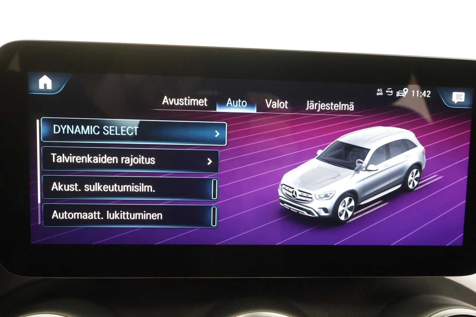 Mercedes-Benz GLC 2020 300 e 4MATIC A Business AMG EQ Power - | Burmester | Sporttipenkit | P.kamera | Puolinahat | Apple & Android | LED | Sähk. takaluukku | Navi | Tutkat | 2x renkaat aluin | 