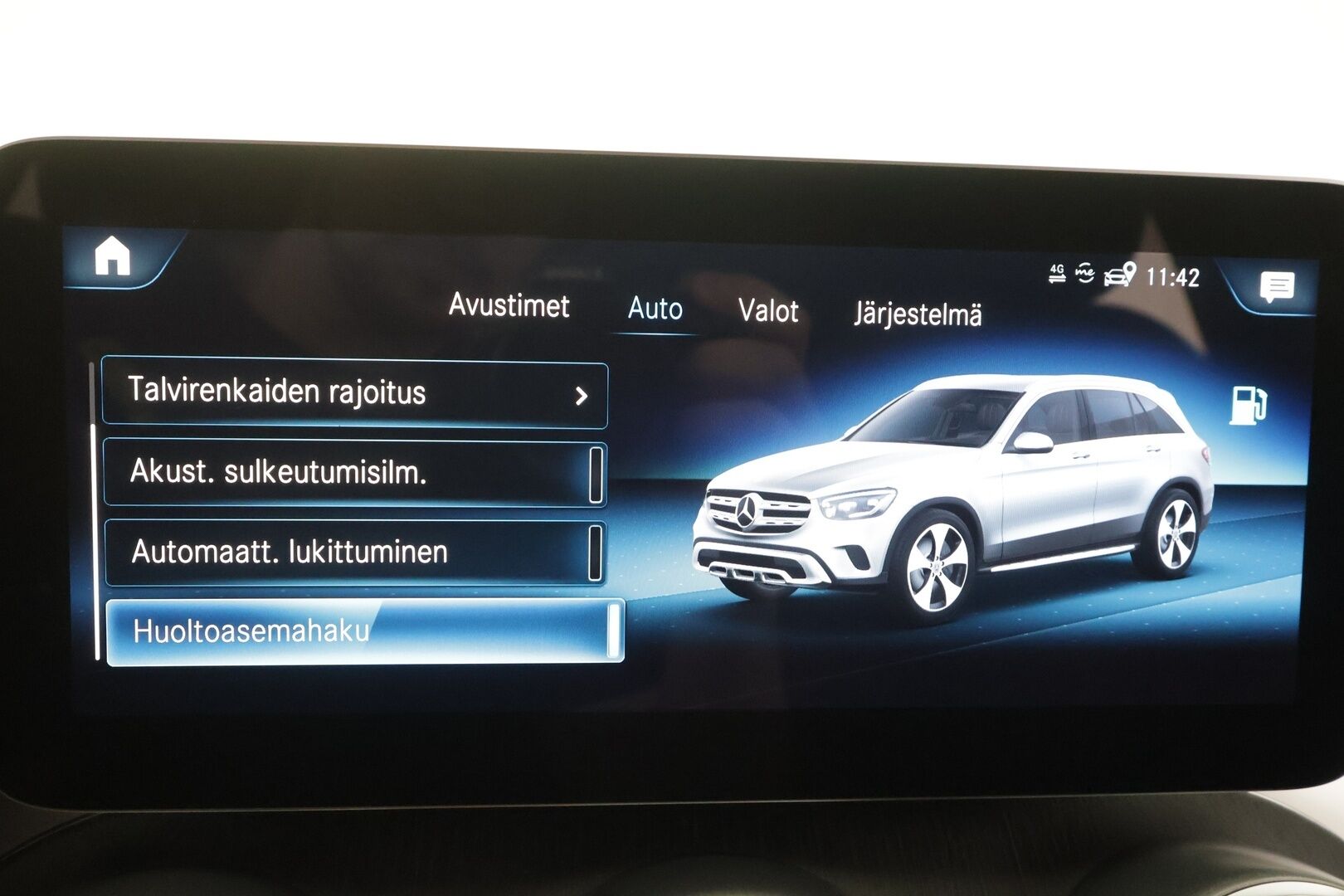 Mercedes-Benz GLC 2020 300 e 4MATIC A Business AMG EQ Power - | Burmester | Sporttipenkit | P.kamera | Puolinahat | Apple & Android | LED | Sähk. takaluukku | Navi | Tutkat | 2x renkaat aluin | 