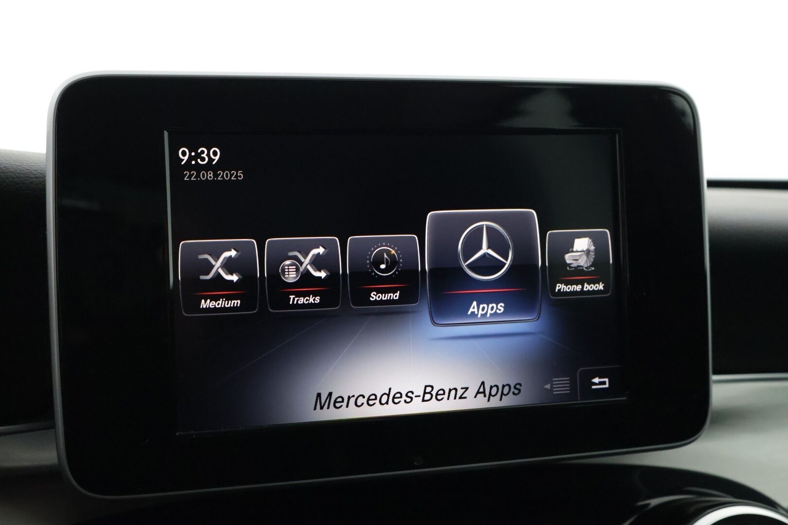 Mercedes-Benz C 2015 220 BlueTec A Premium Business Avantgarde // Distronic / Koukku / LED / IHC+ / Sport-penkit / Lohko // - Kattava sähköinen huoltohistoria / Renkaat kunnossa / Juuri katsastettu*