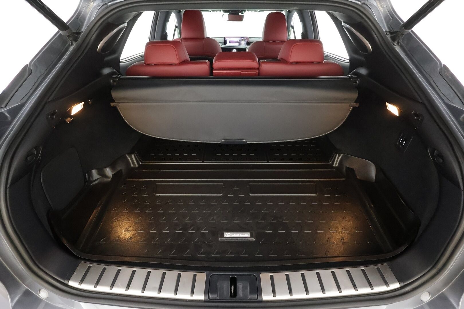 Lexus RX 2017 450h Hybrid 4WD A F Sport * Mark&Levinson / Panorama / HUD / ACC / LED / 360° / Ilmastoitu Muistipenkki / Navi * - HULLUT JOULUT KORKOTARJOUS 2,49% 