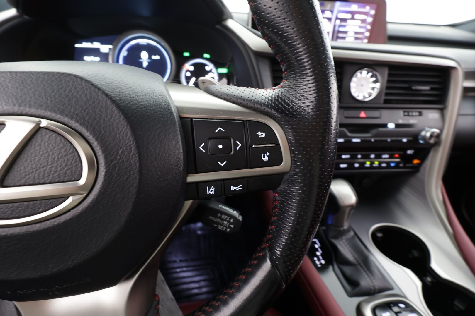 Lexus RX 2017 450h Hybrid 4WD A F Sport * Mark&Levinson / Panorama / HUD / ACC / LED / 360° / Ilmastoitu Muistipenkki / Navi * - HULLUT JOULUT KORKOTARJOUS 2,49% 