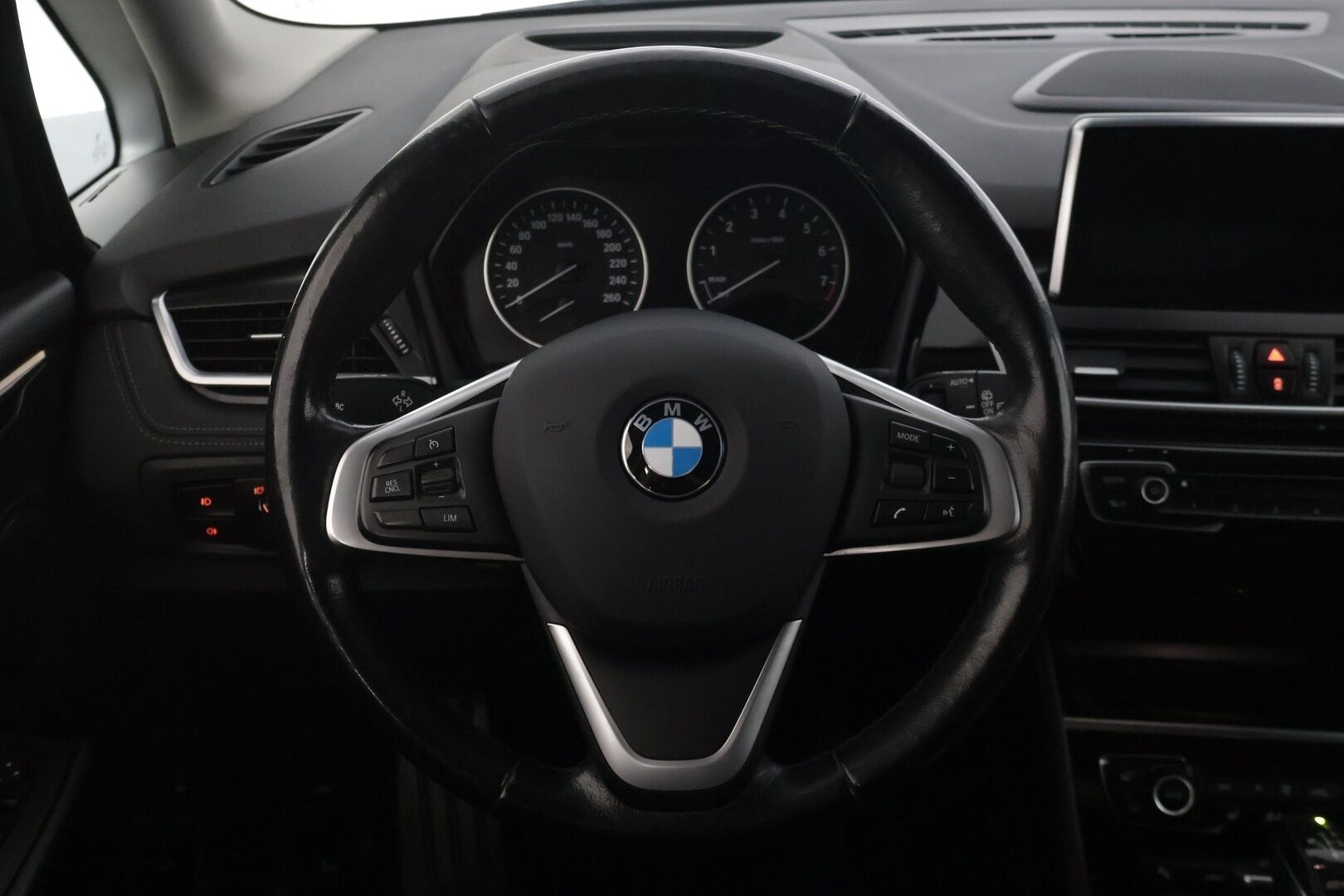 BMW 225 2017 225xe iPerformance Sport Line - | Vakionopeudensäädin | Peruutuskamera | Hud | Sport Line | KeyLessGo | LED - ajovalot | Ratinlämmitin |