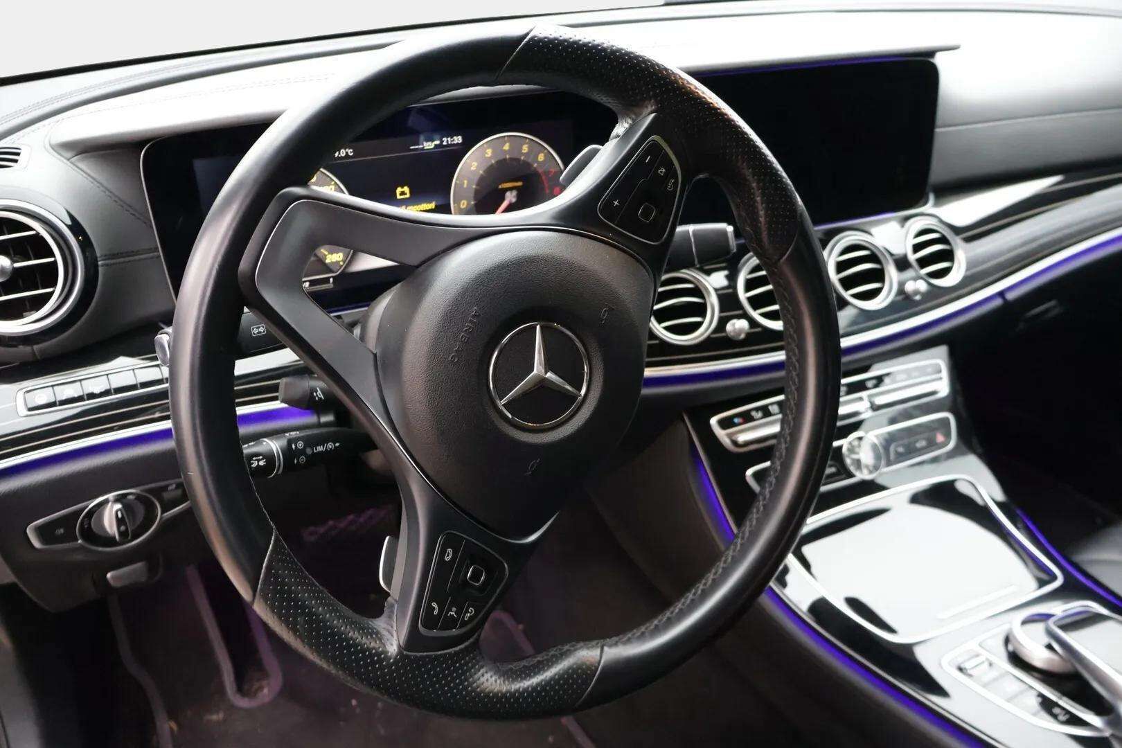 Mercedes-Benz E 2017 350 e A Premium Business AMG * - YritysOutlet - Myydään vain yrityksille / HUIPPUVARUSTEET / Designo-nahat / Widescreen / Hierovat&Tuuletetut etupenkit / Distronic+ / Panoraama / HUD / Muistipenkit /  - * Tämä auto myydään YritysOutlet -valikoimasta vain yritykselle / Huippu varusteet / Siisti *