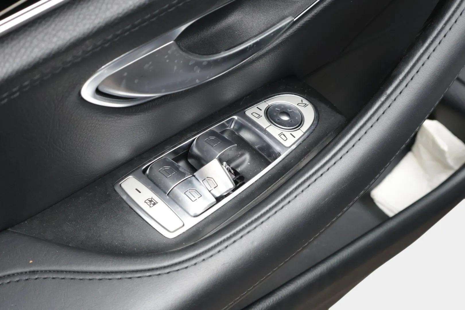 Mercedes-Benz E 2017 350 e A Premium Business AMG * - YritysOutlet - Myydään vain yrityksille / HUIPPUVARUSTEET / Designo-nahat / Widescreen / Hierovat&Tuuletetut etupenkit / Distronic+ / Panoraama / HUD / Muistipenkit /  - * Tämä auto myydään YritysOutlet -valikoimasta vain yritykselle / Huippu varusteet / Siisti *