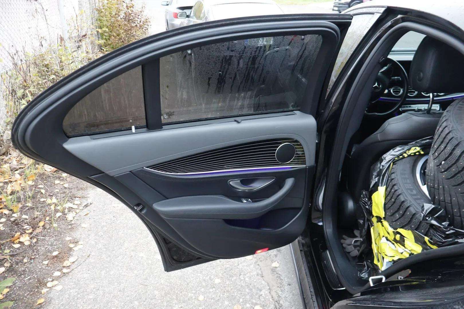 Mercedes-Benz E 2017 350 e A Premium Business AMG * - YritysOutlet - Myydään vain yrityksille / HUIPPUVARUSTEET / Designo-nahat / Widescreen / Hierovat&Tuuletetut etupenkit / Distronic+ / Panoraama / HUD / Muistipenkit /  - * Tämä auto myydään YritysOutlet -valikoimasta vain yritykselle / Huippu varusteet / Siisti *