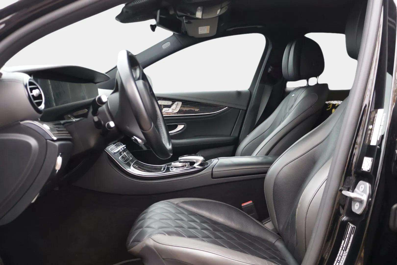 Mercedes-Benz E 2017 350 e A Premium Business AMG * - YritysOutlet - Myydään vain yrityksille / HUIPPUVARUSTEET / Designo-nahat / Widescreen / Hierovat&Tuuletetut etupenkit / Distronic+ / Panoraama / HUD / Muistipenkit /  - * Tämä auto myydään YritysOutlet -valikoimasta vain yritykselle / Huippu varusteet / Siisti *