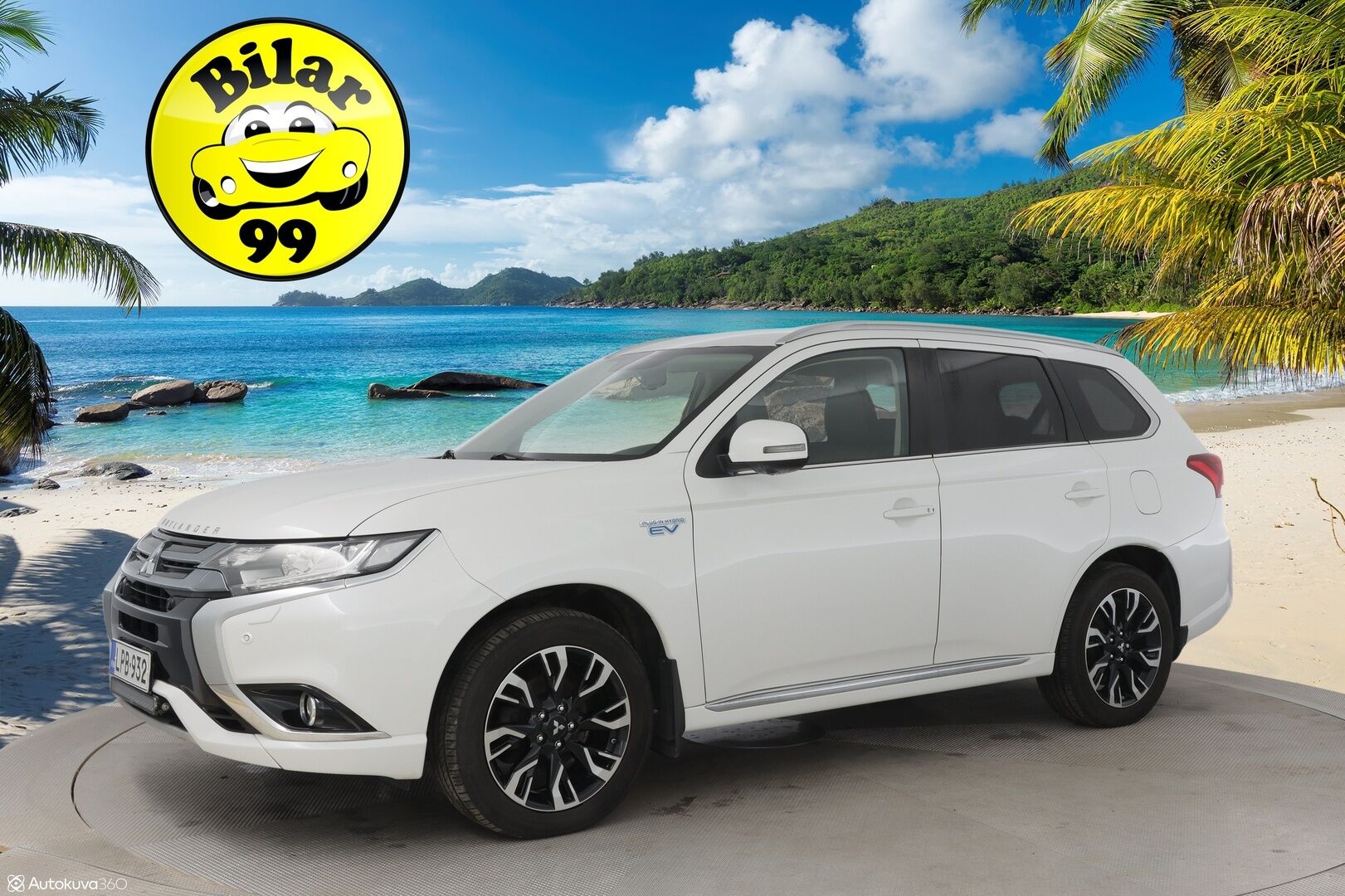 Mitsubishi OUTLANDER PHEV 2017 Instyle Navi 4WD // Ruskeat nahat / 360 kamera / Koukku / Sähkökontti //