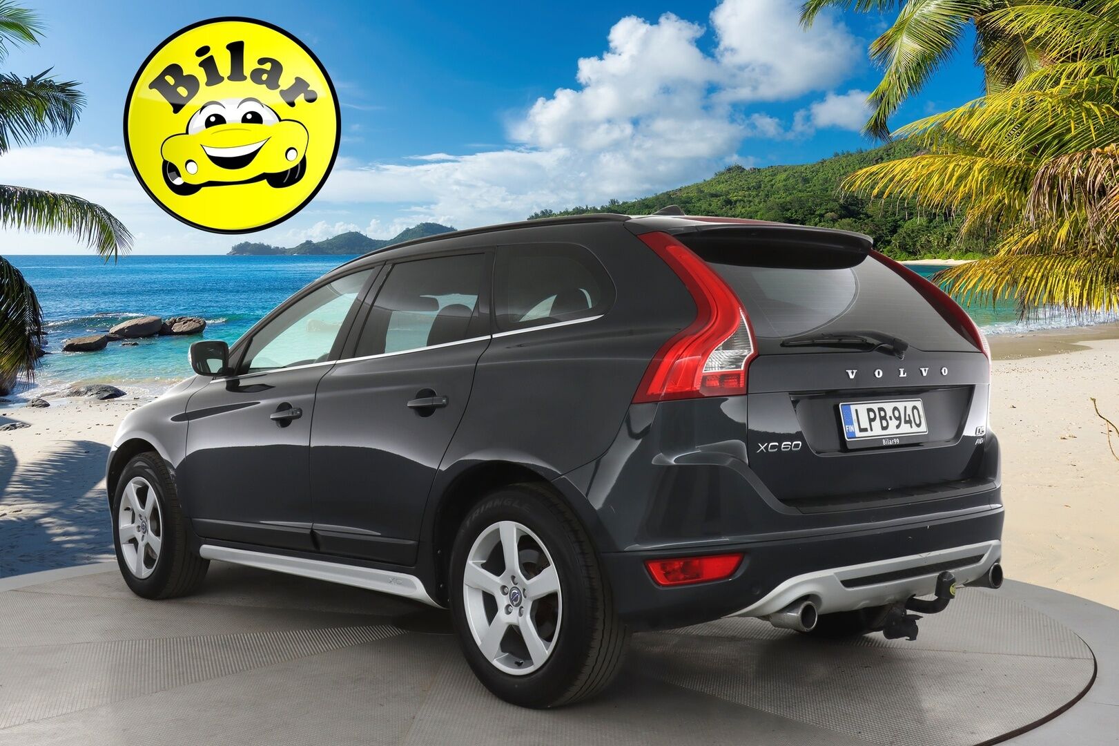 Volvo XC60 2011 D5 AWD R-Design aut - | Webasto | Koukku | Nahkasisusta | Bluetooth | Xenon | 2X Renkaat & Vanteet |