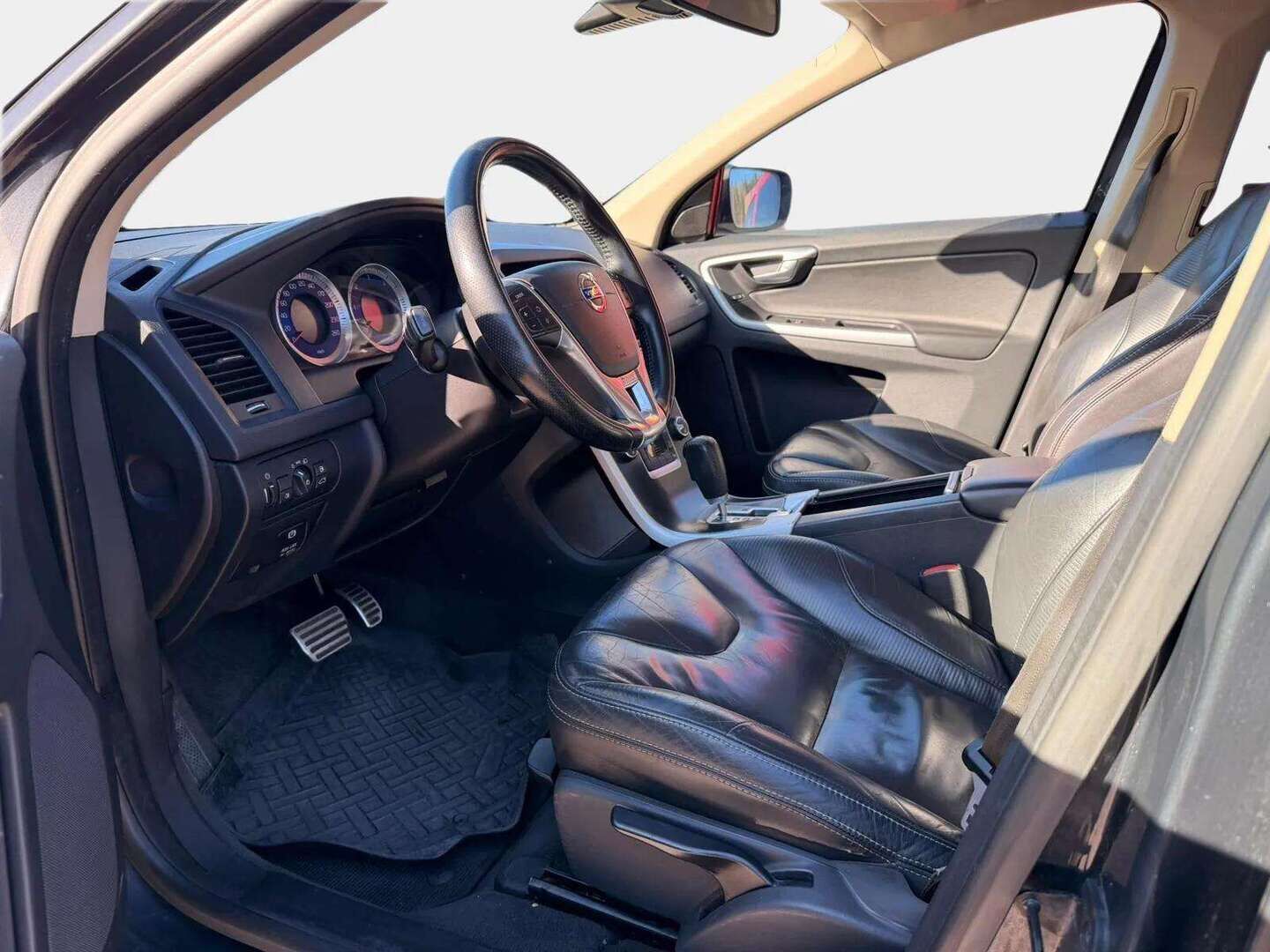 Volvo XC60 2011 D5 AWD R-Design aut