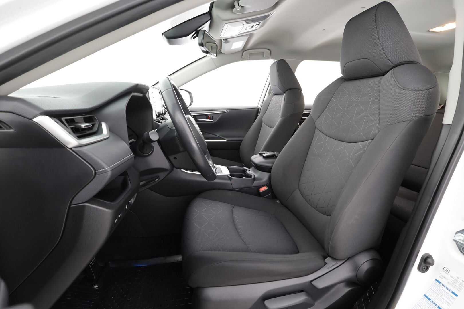 Toyota RAV4 2020 2,5 Hybrid AWD-i Business - Webasto | ACC | Peruutuskamera | Kaistavahti | Navi | Keyless | Suomi-auto | Kahdet renkaat aluvanteilla | Viimeisin huolto 135tkm | Katsastettu 5/2026