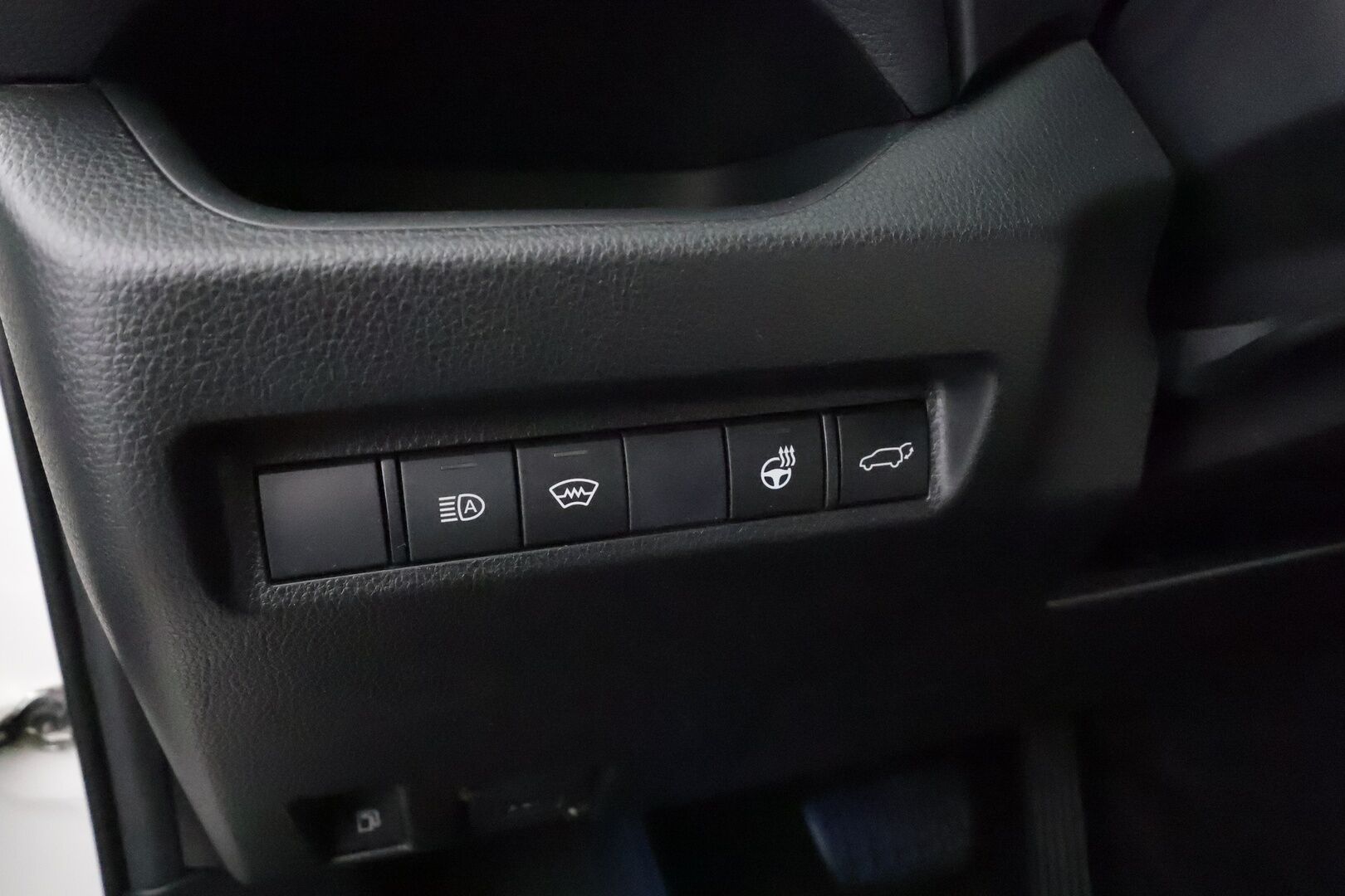 Toyota RAV4 2020 2,5 Hybrid AWD-i Business - Webasto | ACC | Peruutuskamera | Kaistavahti | Navi | Keyless | Suomi-auto | Kahdet renkaat aluvanteilla | Viimeisin huolto 135tkm | Katsastettu 5/2026