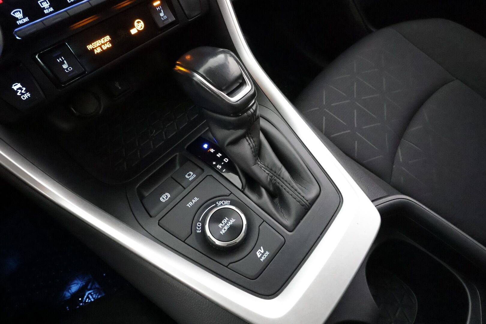 Toyota RAV4 2020 2,5 Hybrid AWD-i Business - Webasto | ACC | Peruutuskamera | Kaistavahti | Navi | Keyless | Suomi-auto | Kahdet renkaat aluvanteilla | Viimeisin huolto 135tkm | Katsastettu 5/2026