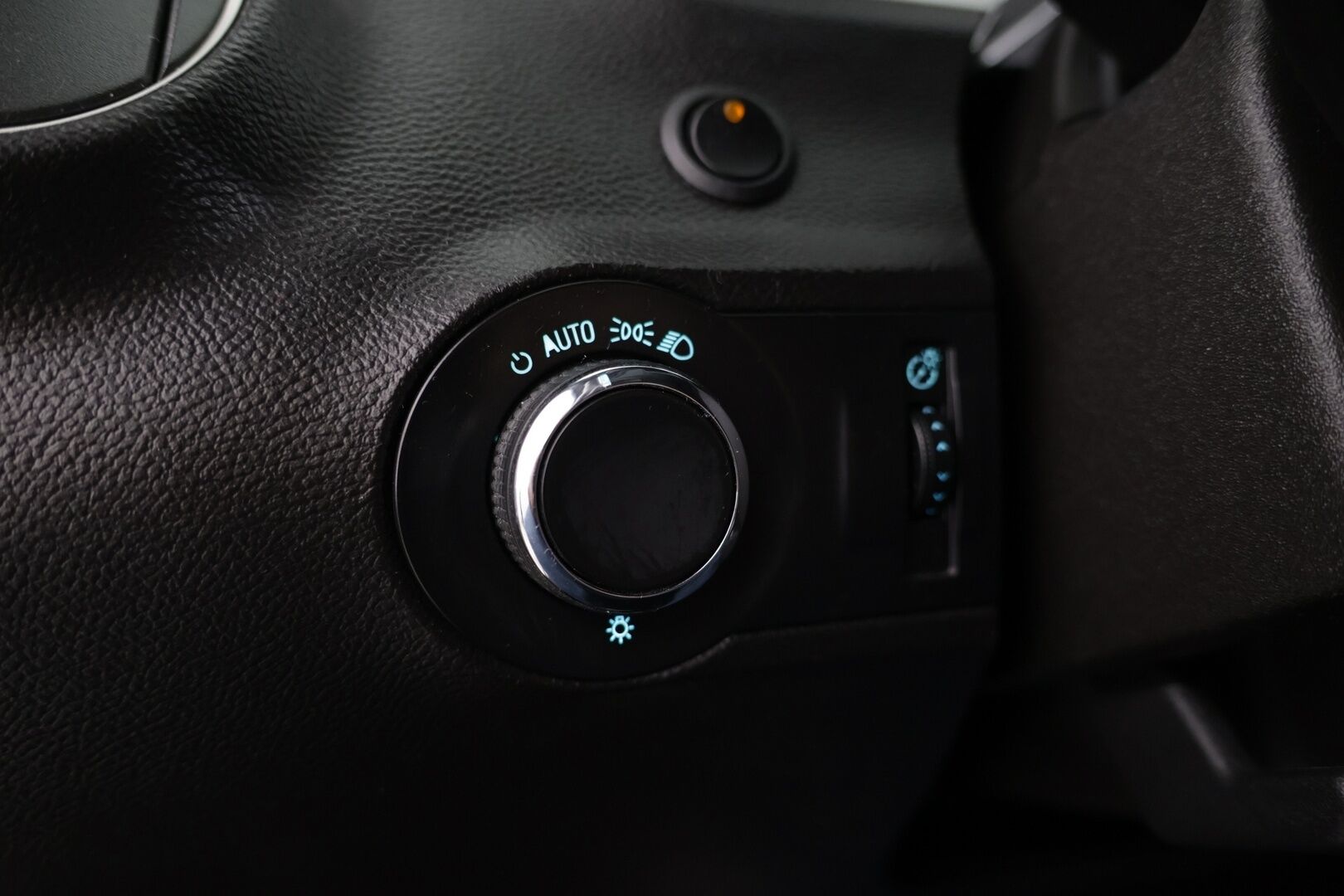Chevrolet Camaro 2011 Camaro Coupé / RS-malli / HUD / Boston Premium Audio