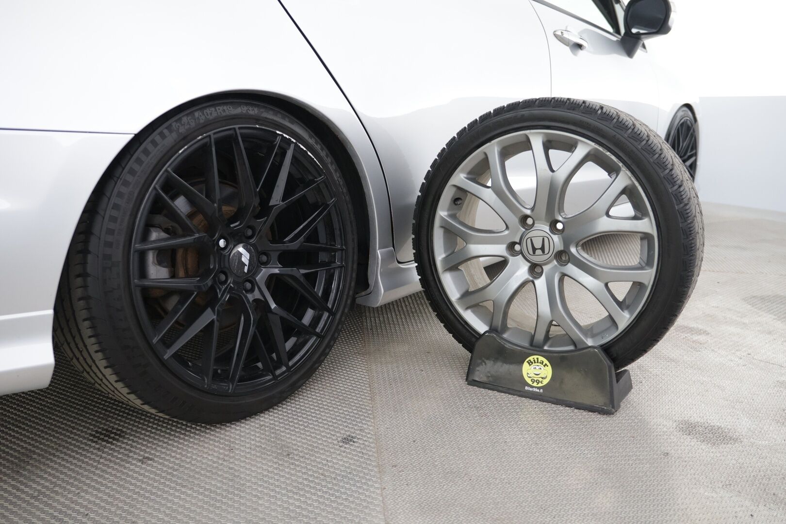 Honda ODYSSEY 2009 2.4 i-VTEC Absolute RB3 - | BC-Racing | Ilmastointi | Vakkari | 19" Vanteet | Ruostesuojattu | 7-paikkainen |  
