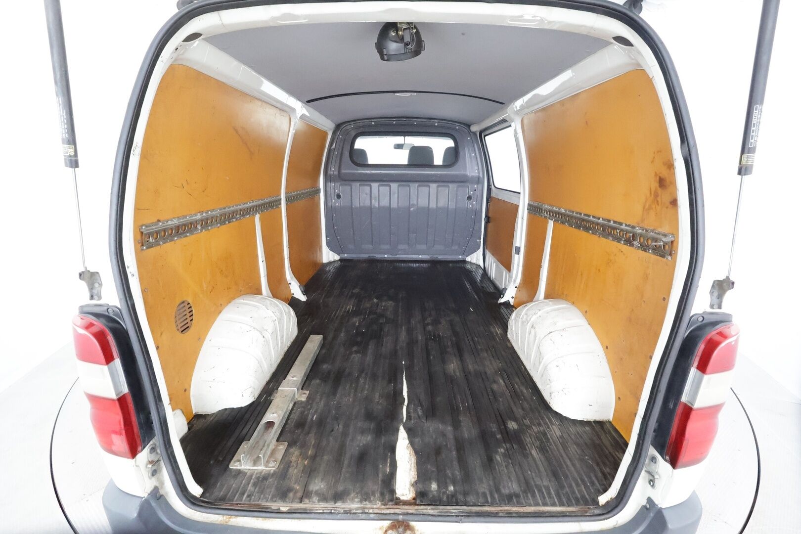 Toyota Hiace 2004 2,5 D-4D 90 4ov - | Koukku | Lohko&Sisätilanlämmitin | Radio&CD-Soitin | Penkinlämmitin | 1-om Suomi-auto | Kahdet renkaat | IKILIIKKUJA PIKKU METREILLÄ! |