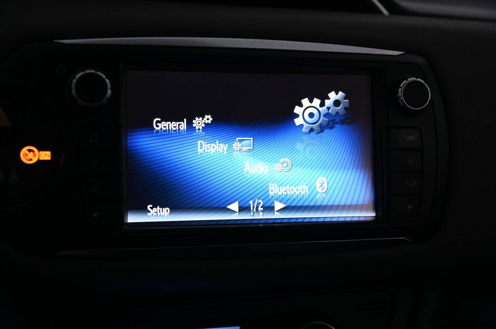 Toyota Yaris 2015 1,5 Hybrid Active 5ov *P-kamera / Vakkari / BT* - * 2x renkaat / Vasta tullut*