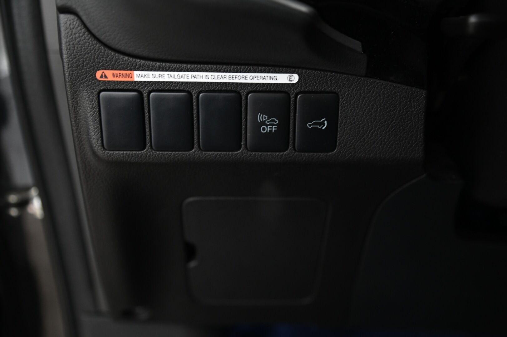 MITSUBISHI Outlander PHEV 2015 Instyle Navi 4WD - *Rockford / Navi / P.kamera / Kattoluukku / Koukku*