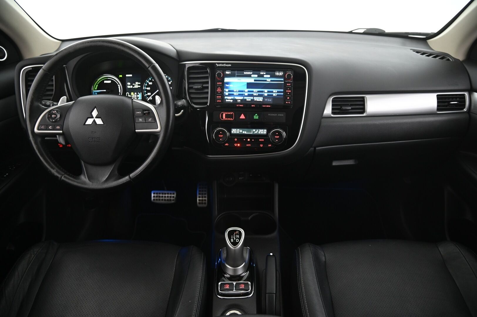 MITSUBISHI Outlander PHEV 2015 Instyle Navi 4WD - *Rockford / Navi / P.kamera / Kattoluukku / Koukku*