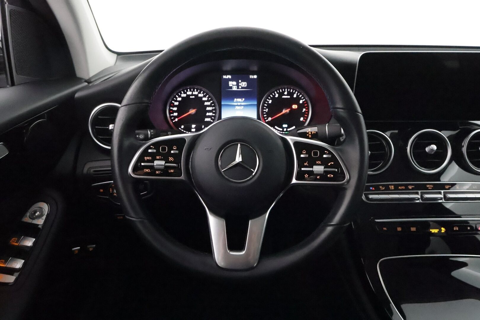 Mercedes-Benz GLC 2021 300 e 4MATIC A  EQ Power **1.om Suomi-auto / P. Kamera / Multibeam-LED / Sporttipenkit / Navi / Vakkari / 2x Renkaat** - 3,99 % KORKOTARJOUS TÄHÄN AUTOON - 