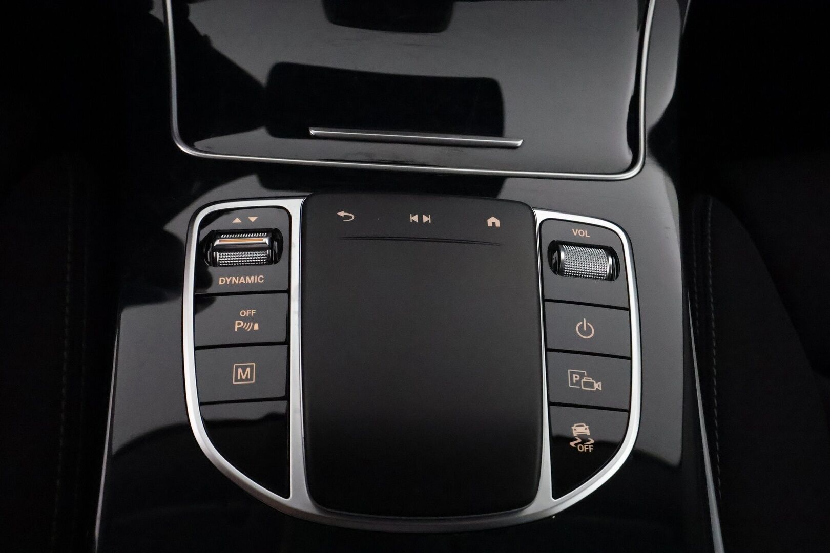 Mercedes-Benz GLC 2021 300 e 4MATIC A  EQ Power **1.om Suomi-auto / P. Kamera / Multibeam-LED / Sporttipenkit / Navi / Vakkari / 2x Renkaat** - 3,99 % KORKOTARJOUS TÄHÄN AUTOON - 