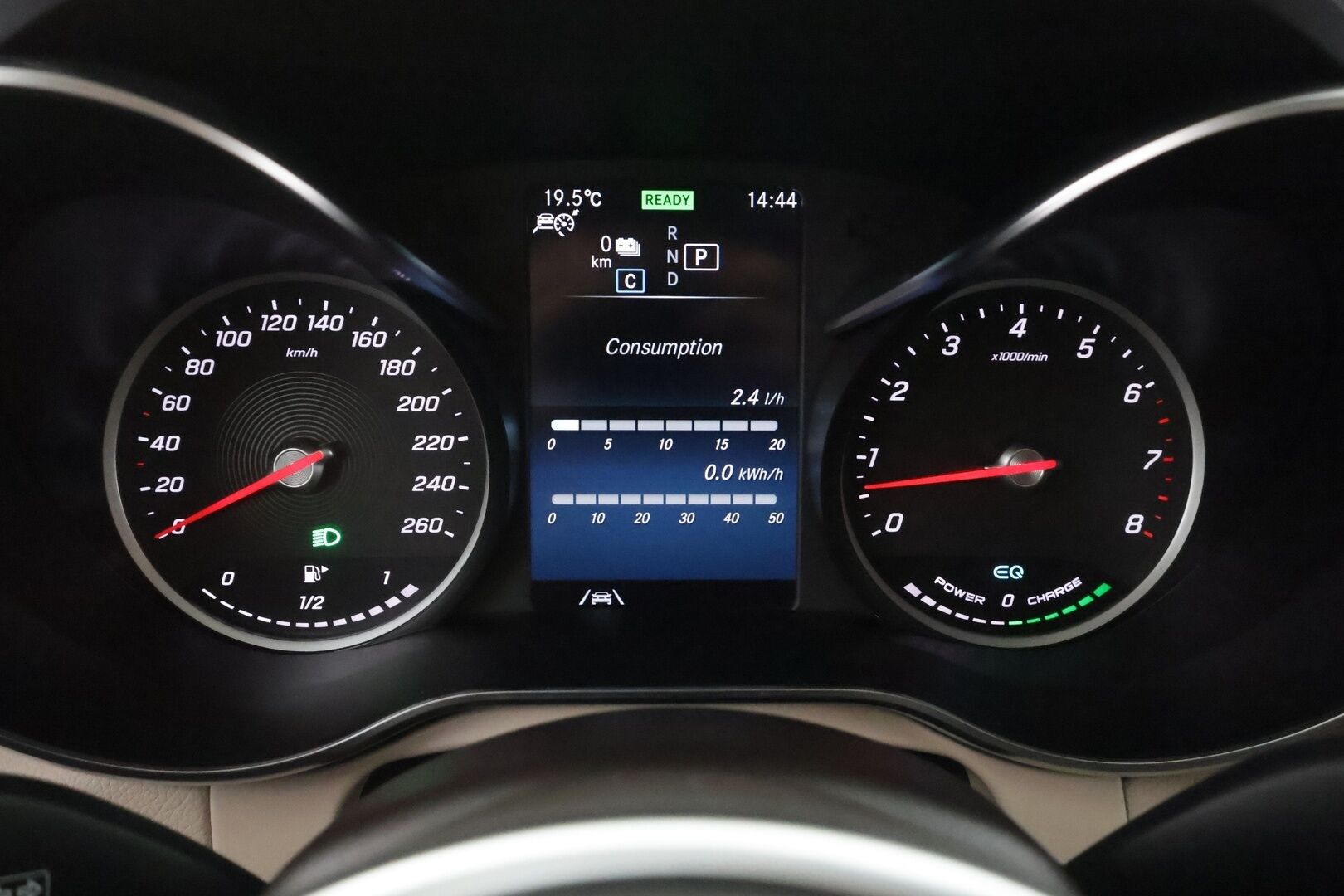Mercedes-Benz GLC 2021 300 e 4Matic Coupe - | Distronic | P.Kamera | Sporttipenkit | LED-High Performance | Kaistavahti | Navi | Katveavustin | Suomi-auto | 2x Latauskaapelit | Kahdet renkaat |