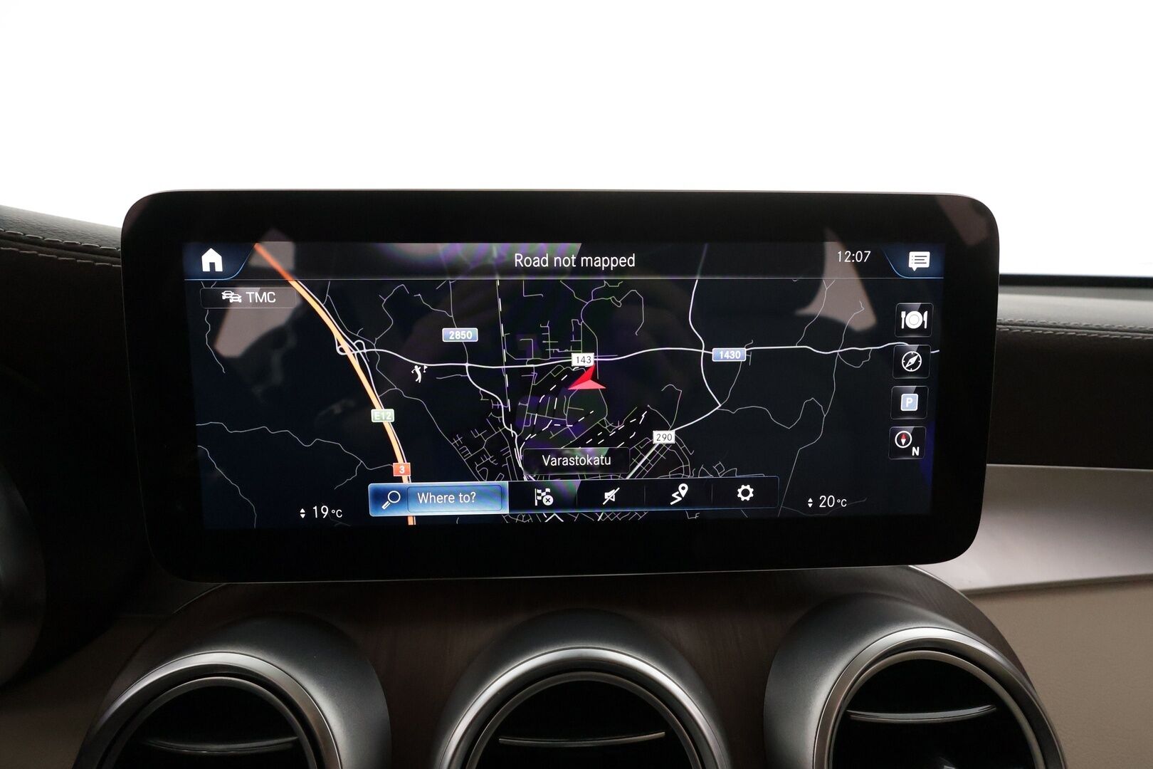 Mercedes-Benz GLC 2021 300 e 4Matic Coupe * Distronic+ / LED-High Performance / P.kamera / Sporttinahat / Navi / Kaistavahti / Katveavustin * - 1-om Suomi-auto / SoH 91,8% / Kahdet OEM vanteet