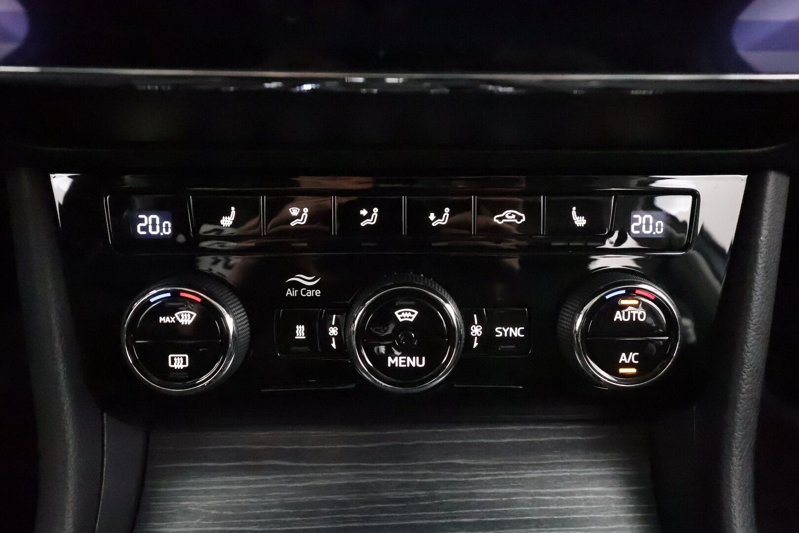 Skoda Superb 2021 Combi 1,5 TSI ACT Style DSG *ACC / Matrix LED / Webasto / Canton / P.Kamera / Keyless * - Suomi-auto / Kahdet renkaat