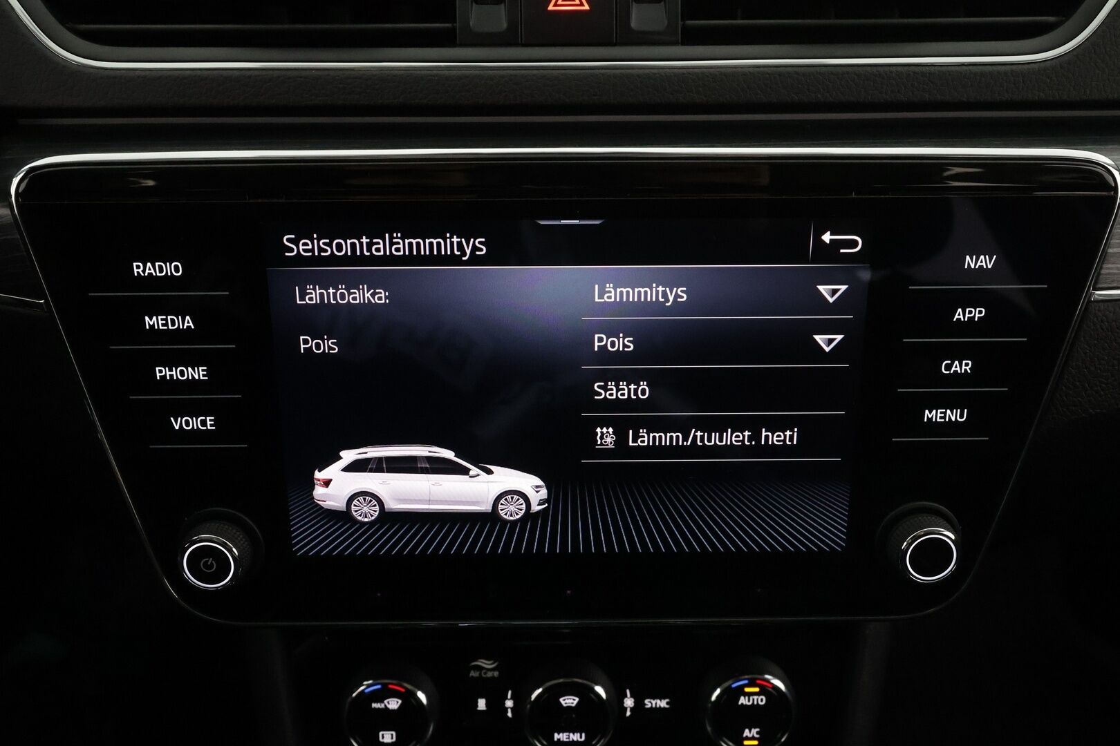 Skoda Superb 2021 Combi 1,5 TSI ACT Style DSG *ACC / Matrix LED / Webasto / Canton / P.Kamera / Keyless * - Suomi-auto / Kahdet renkaat