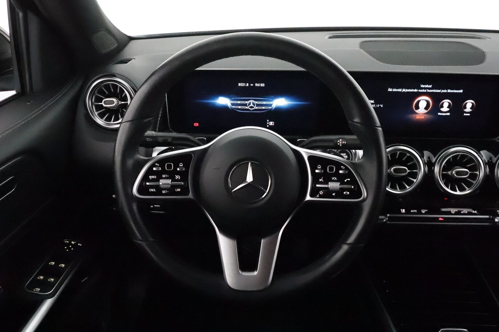Mercedes-Benz GLB 2020 GLB 200d 4MATIC A Business 7-paik. *Widescreen / Koukku / Sporttipenkit / P.kamera / Apple&Android / Navi*