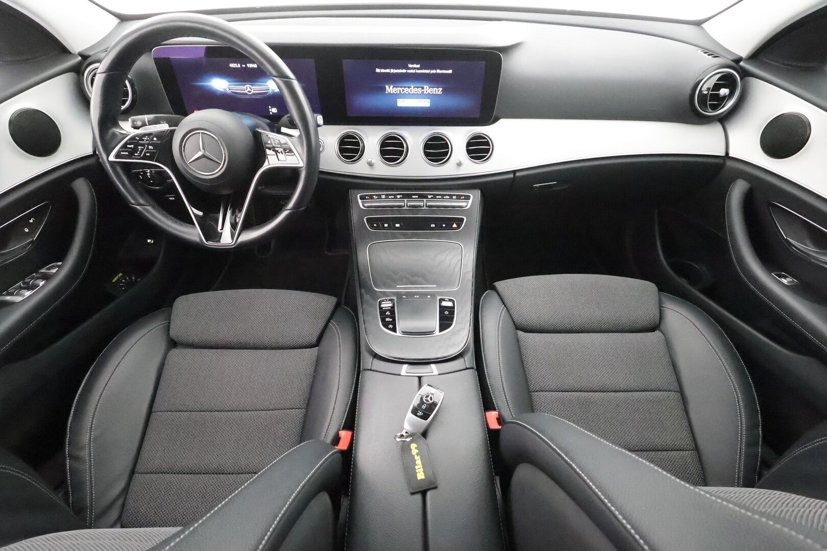 Mercedes-Benz E 2021 220 d A Business Avantgarde * LED / P.kamera / Widescreen / Navi / Katveavustin / Sportpenkit * - Suomi-auto / Kahdet renkaat aluvanteilla - HULLUT AVAJAISHULINAT KORKOTARJOUS 3,29 %