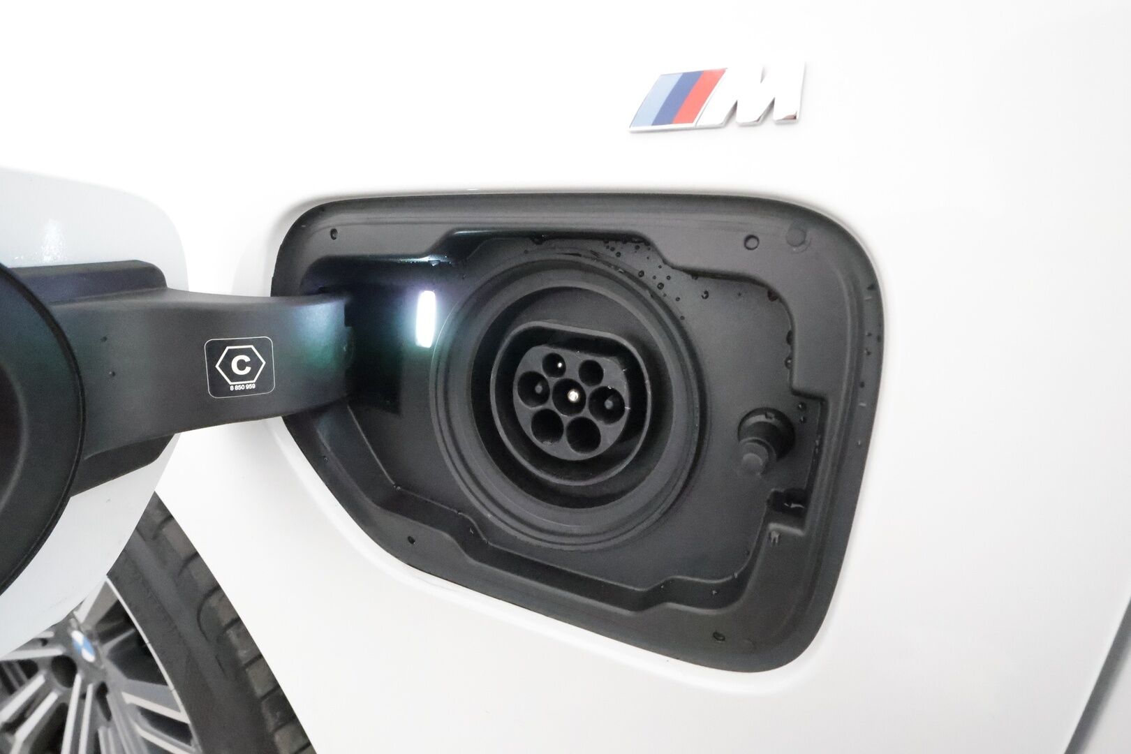 BMW 330 2021 G21 Touring 330e xDrive A Charged Edition M Sport **Adapt.vakkari / Hifit / Muistipenkki / Nahka-Alcantara / LED** - SoH 91.9% / Merkkihuollettu / Erinomainen maalipinta / Kahdet alumiinivanteet * - HULLU BLACKWEEK KORKOTARJOUS 2,49%