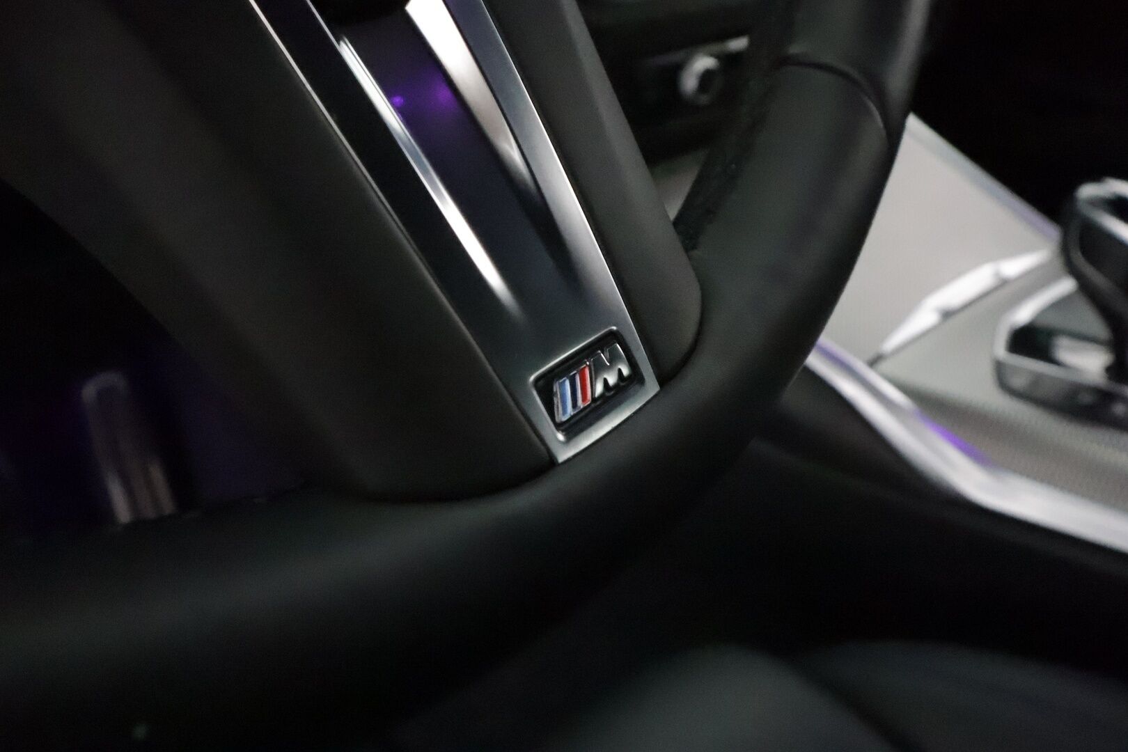 BMW 330 2021 G21 Touring 330e xDrive A Charged Edition M Sport **Adapt.vakkari / Hifit / Muistipenkki / Nahka-Alcantara / LED** - SoH 91.9% / Merkkihuollettu / Erinomainen maalipinta / Kahdet alumiinivanteet * - HULLU BLACKWEEK KORKOTARJOUS 2,49%