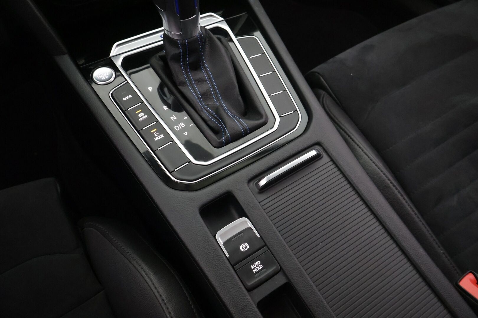 Volkswagen Passat 2018 Variant GTE Plug-In Hybrid 160 kW (218 hv) DSG-automaatti *Adapt.vakkari / P-kamera / Vetokoukku / Puolinahat* - Juuri huollettu! / Jakohihna vaihdettu 2023 / Hifi päivitys!