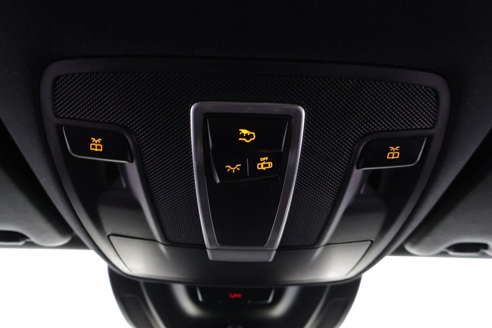 Mercedes-Benz GLE 2016 500 e 4MATIC *Vakionopeudensäädin / ILS - LED ajovalot / Sähk.säätöiset etuistuimet / Koukku - *2x Renkaat & Vanteet / Puolinahkasisusta / Musta sisäkatto / 2x Kaapelit*