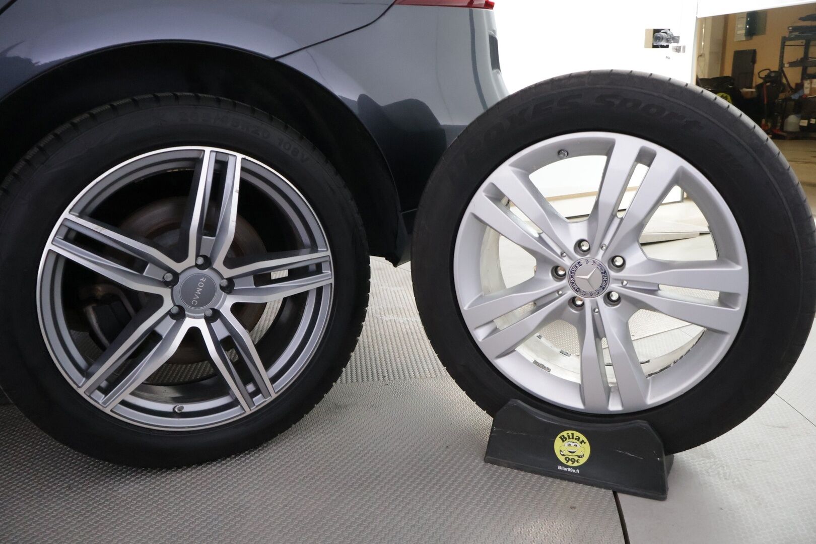 Mercedes-Benz GLE 2016 500 e 4MATIC *Vakionopeudensäädin / ILS - LED ajovalot / Sähk.säätöiset etuistuimet / Koukku - *2x Renkaat & Vanteet / Puolinahkasisusta / Musta sisäkatto / 2x Kaapelit*